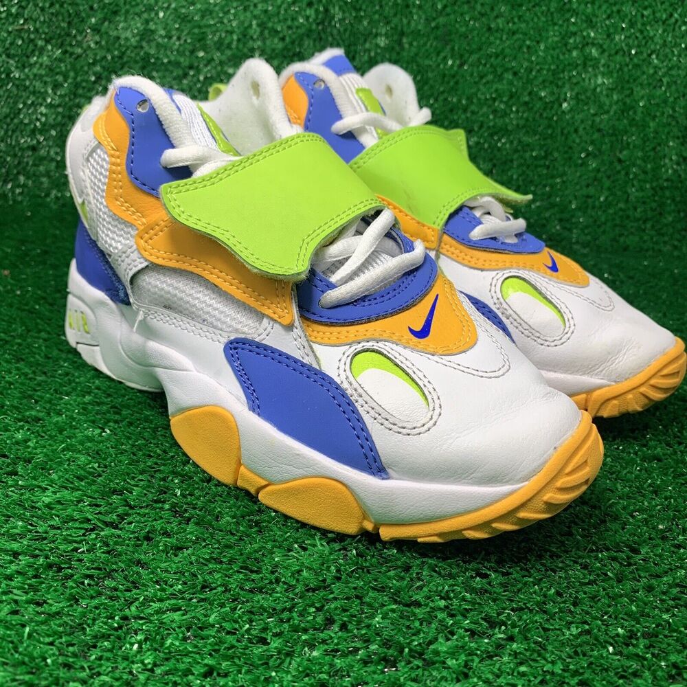 Nike Air Max Speed Turf Boys Size 4Y White Athletic Shoes Sneakers DR9869-100